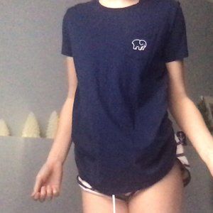 ivoryella short sleeves top with pocket in front